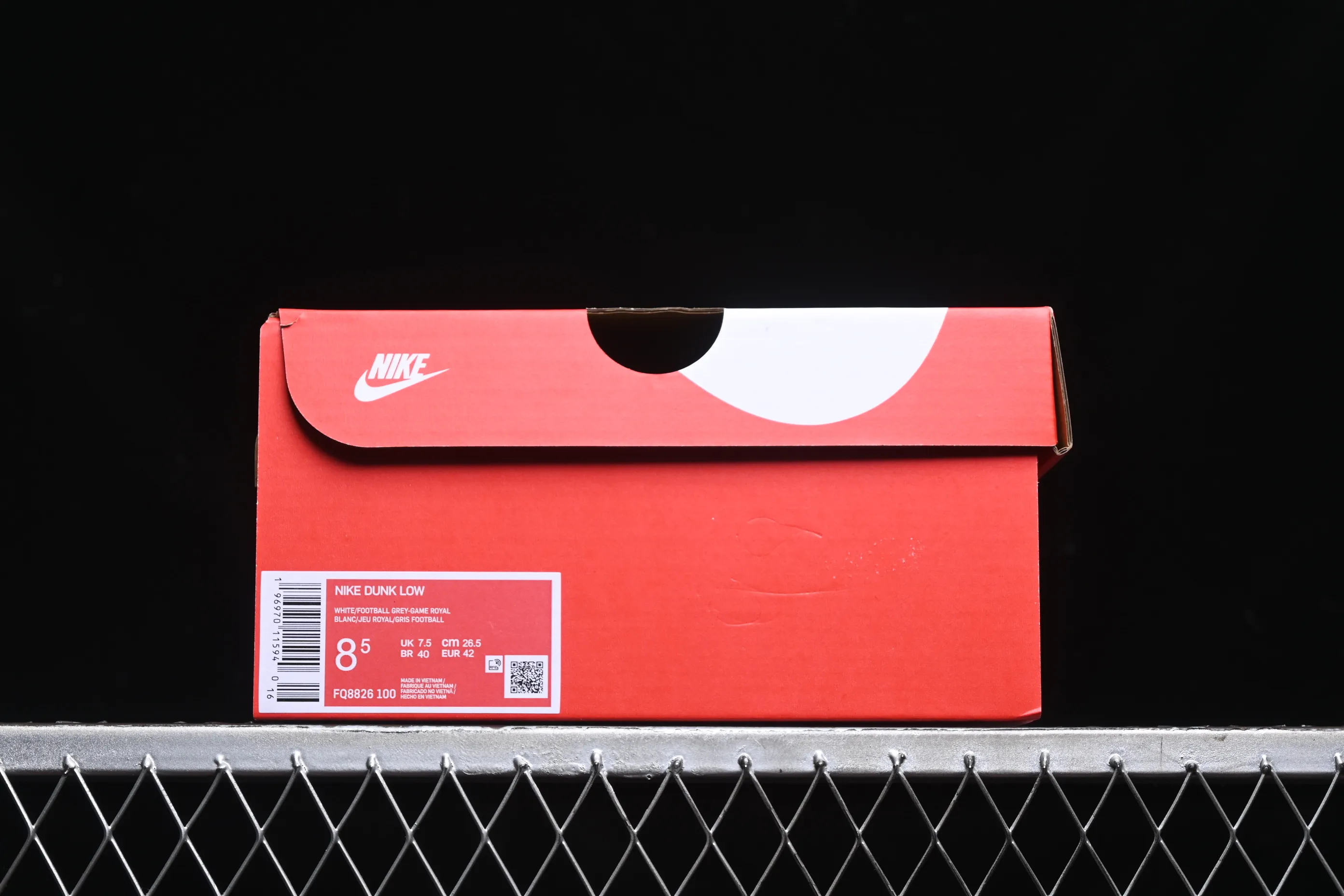 All Categories Nk SB Dunk Series Nk SB Dunk Low Low-top sneakers Nk Dunk Low Samsara Star Pupils Universe Stars Mysterious style English graffiti Low-top casual sneakers FQ8826-100